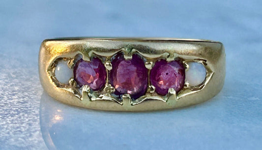 Antique Ruby and Opal five stone ring, in 18ct Yellow Gold, size 5 3/4  Weight 7.4 grams