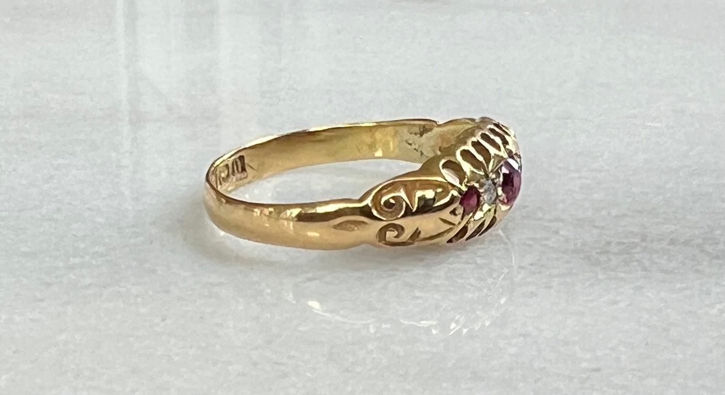 Edwardian Ruby, Diamond Five Stone Ring 18k Yellow Gold Fully Hallmarked