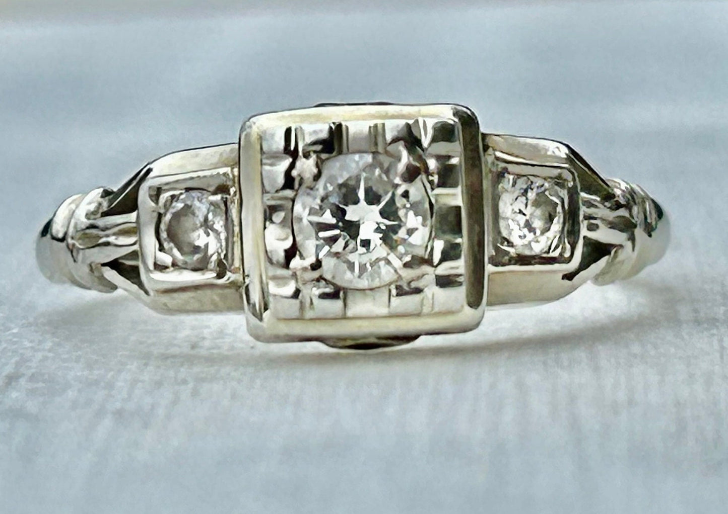 Vintage .40 ctw Diamond 18k White Gold Engagement Ring Size 4.75