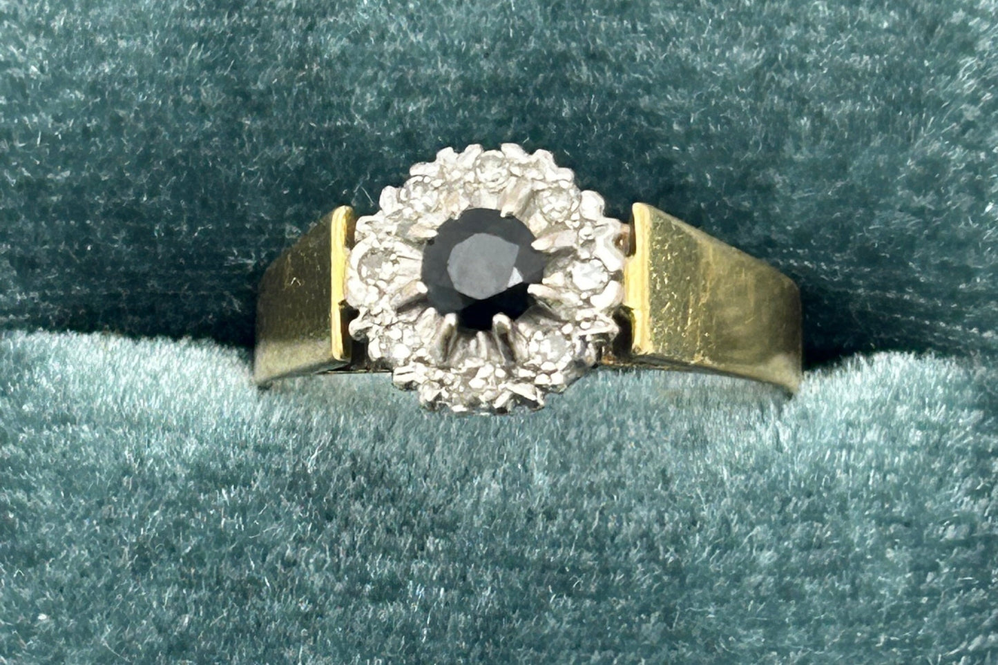 Sapphire and Diamond 18k Vintage Flower Ring