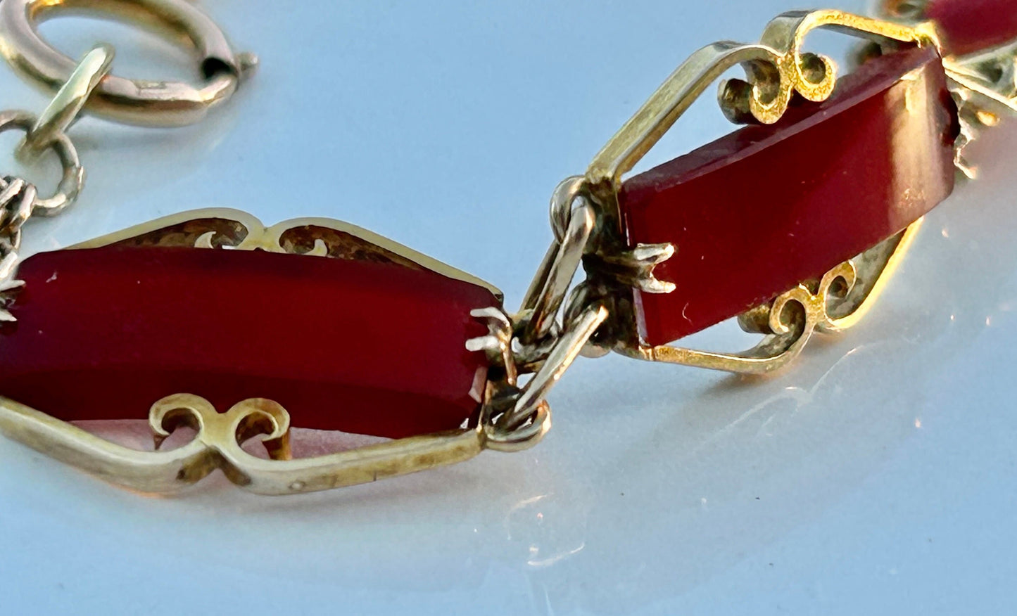 Vintage Red Carnelian Bracelet set in 9k Gold