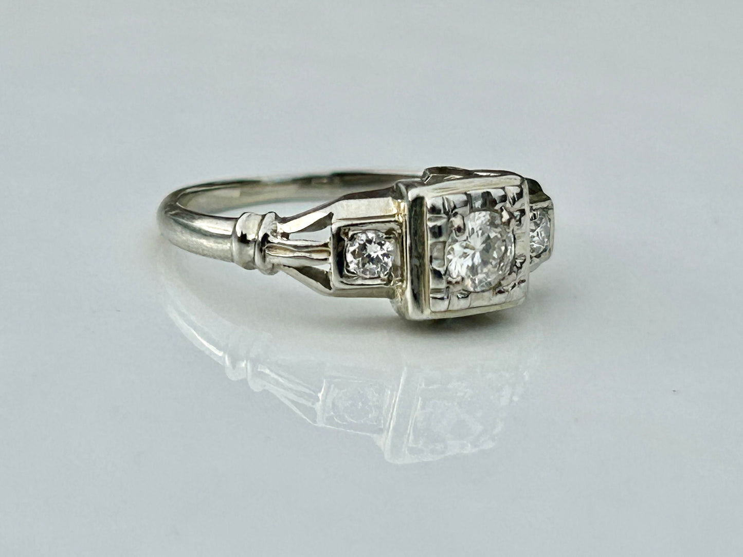 Vintage .40 ctw Diamond 18k White Gold Engagement Ring Size 4.75