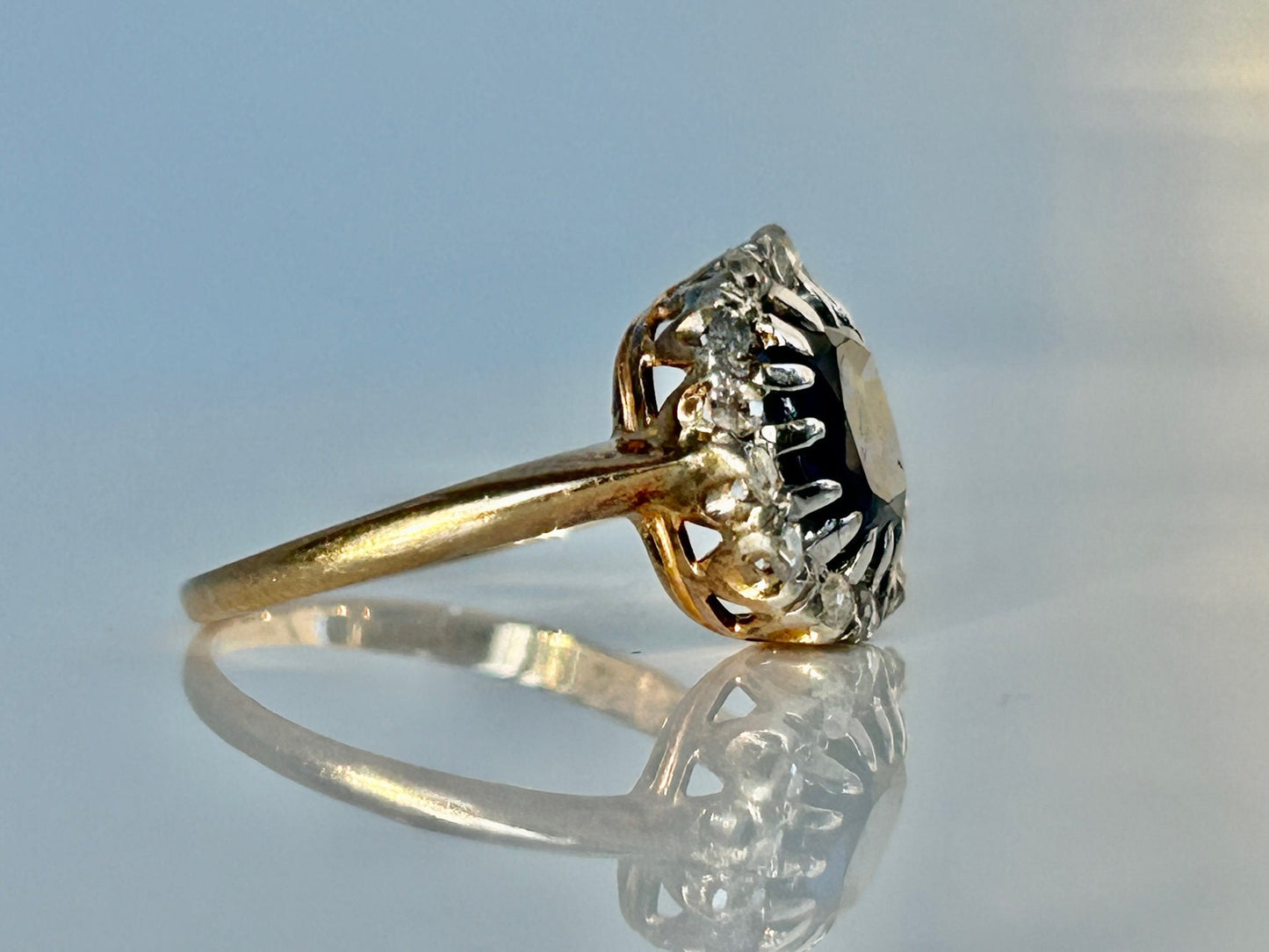 Antique Victorian 2.29 Carat Ceylon Sapphire and Rose Cut Diamond Ring 18k Gold