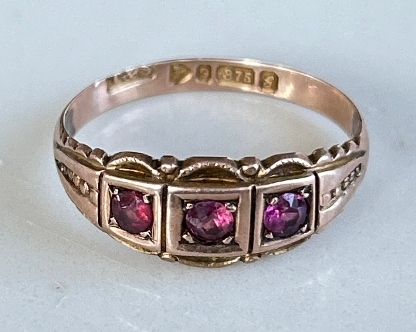 Edwardian Purple Garnet Three Stone 9ct Yellow Gold Ring Fully Hallmarked.