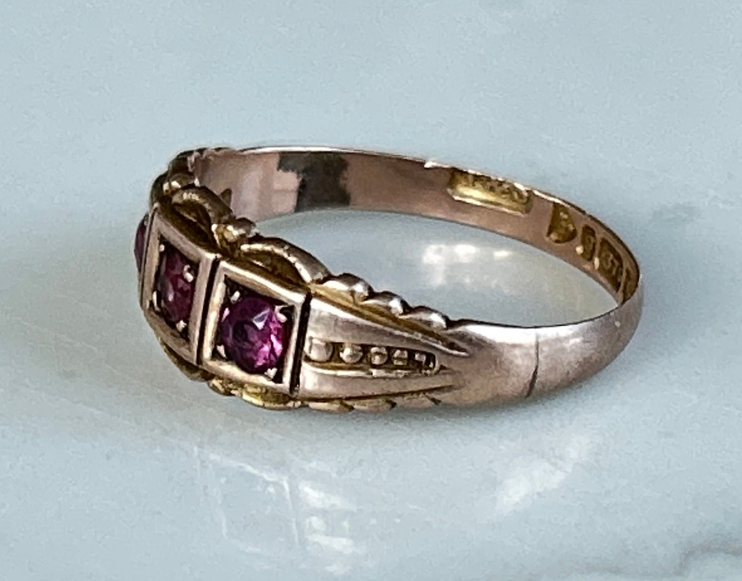 Edwardian Purple Garnet Three Stone 9ct Yellow Gold Ring Fully Hallmarked.