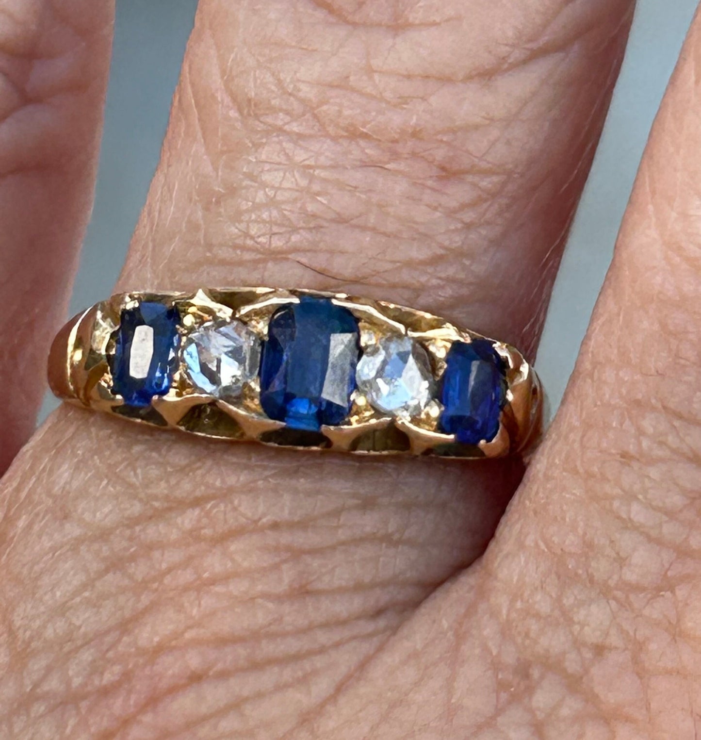 Victorian Sapphire and Rose Cut Diamond Ring 18k Gold