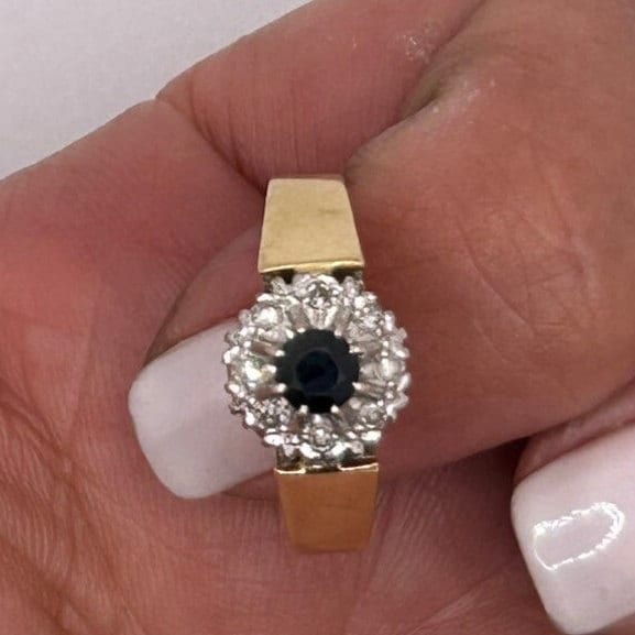 Sapphire and Diamond 18k Vintage Flower Ring